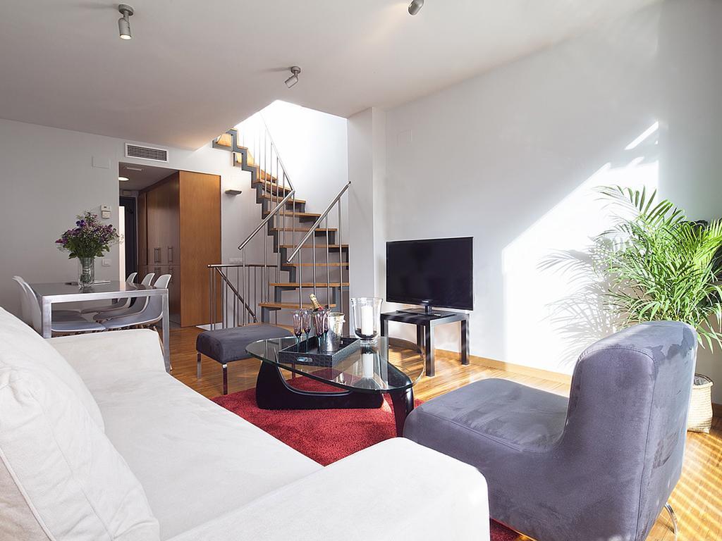 Apartment Barcelona Rentals - Penthouse With Terrace Kültér fotó